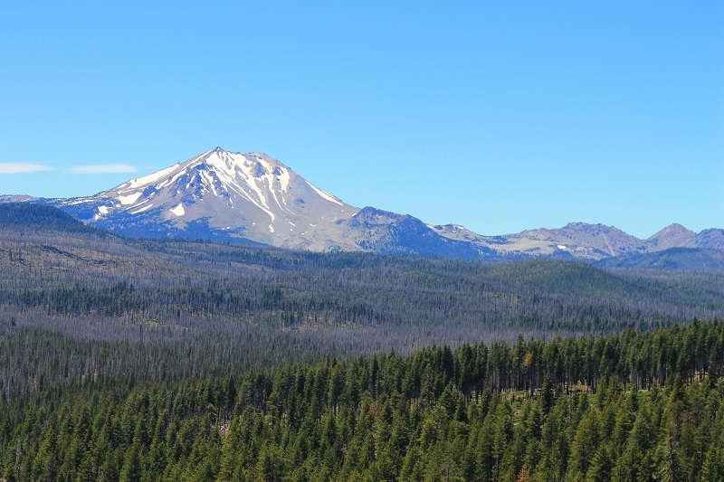 A view of Lassen Peak from the top of Cinder Cone