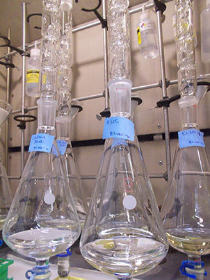 Laboratory extraction process